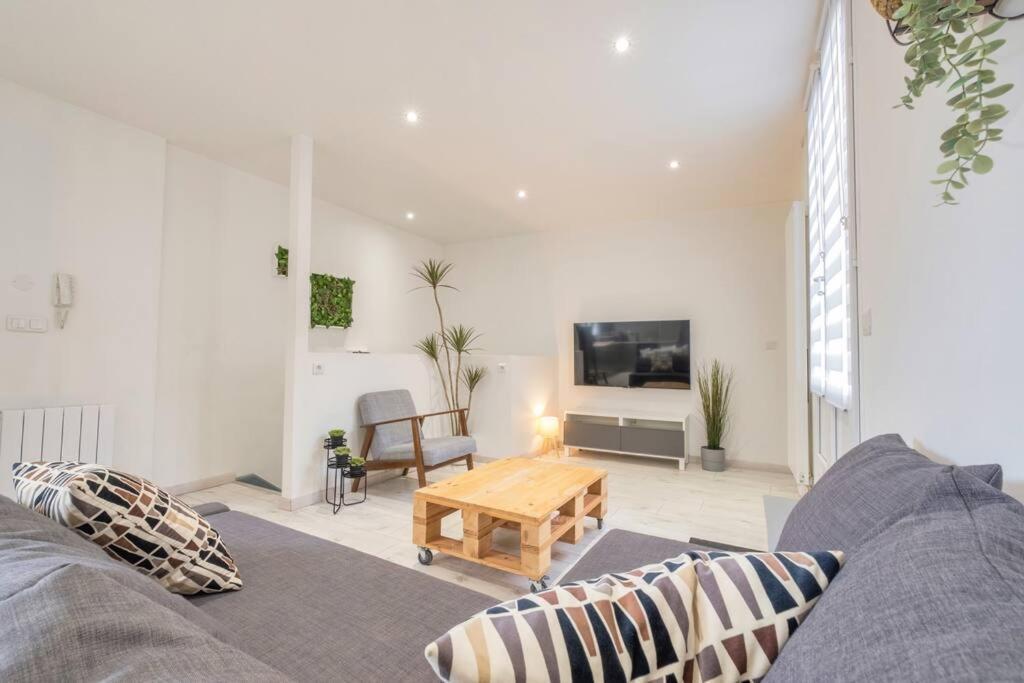 Appartamento Silver Forest - Parking Prive Reims Esterno foto